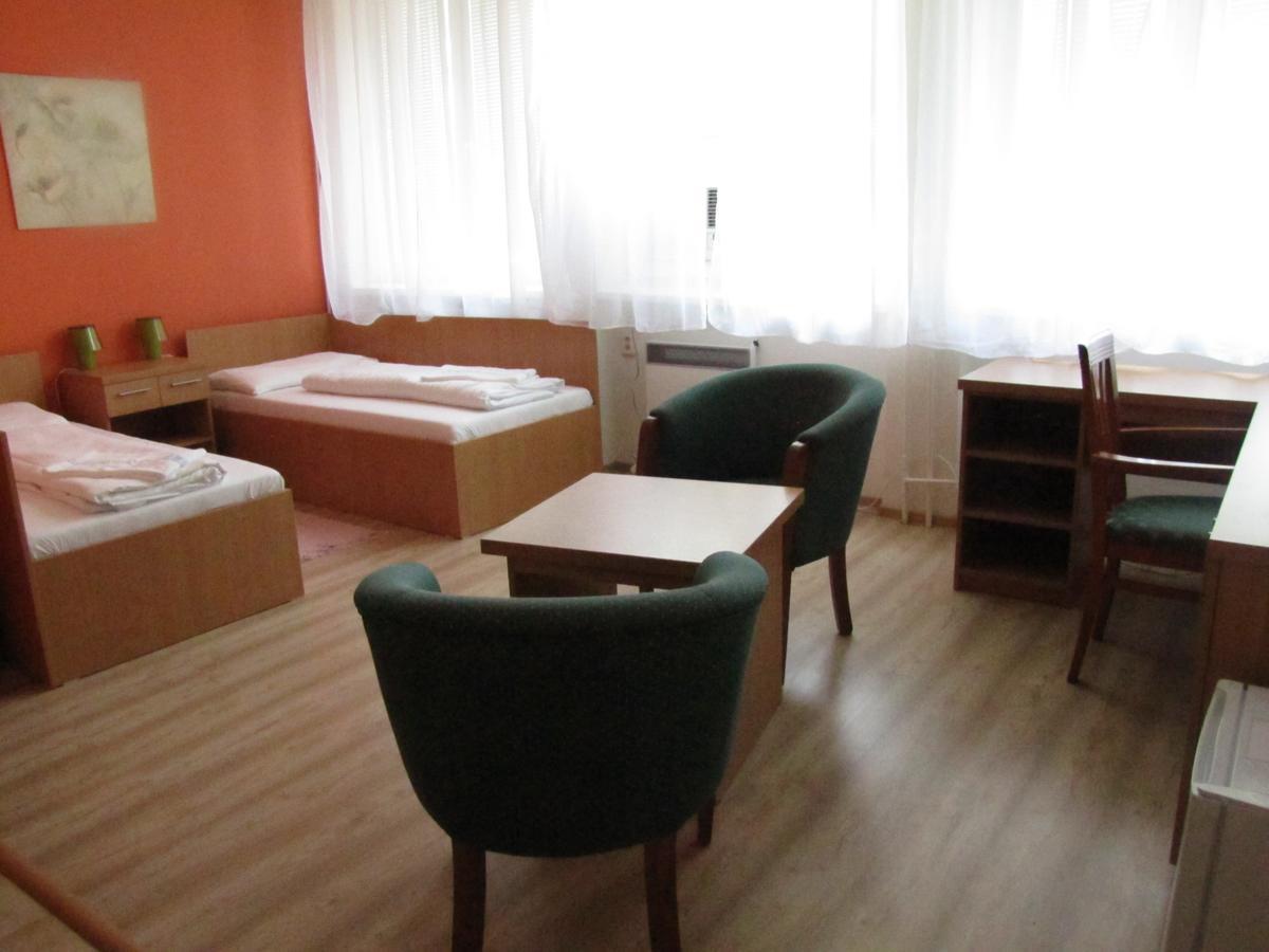 Hubert Hotel Nove Zamky